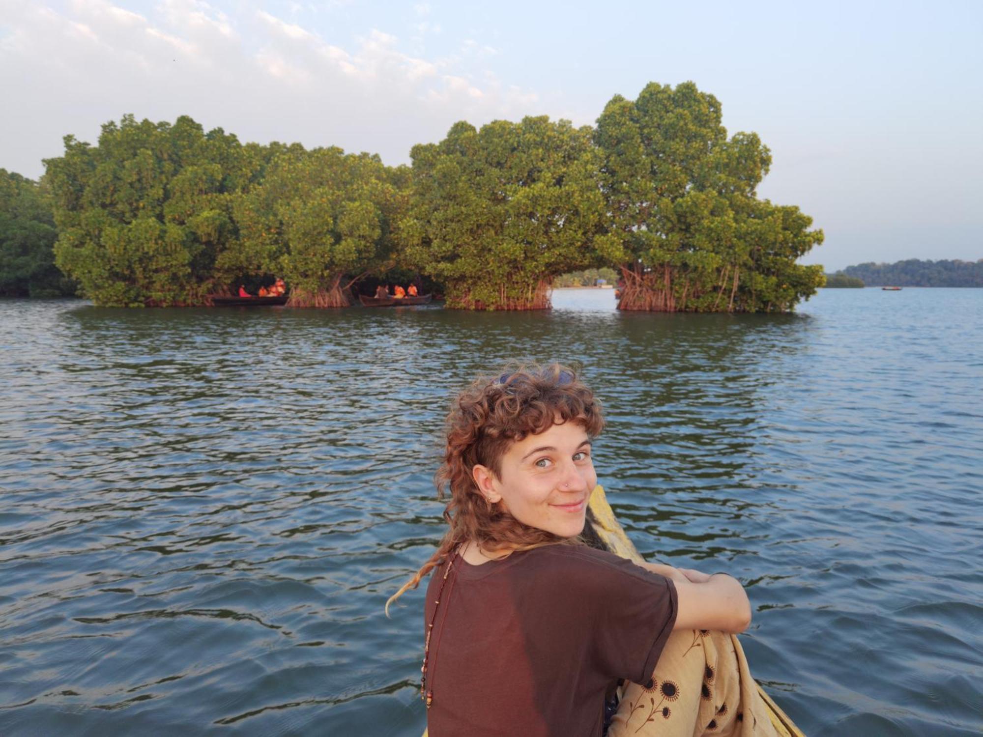 Santa Maria Hostel Munroe Island Mundrothuruth Экстерьер фото